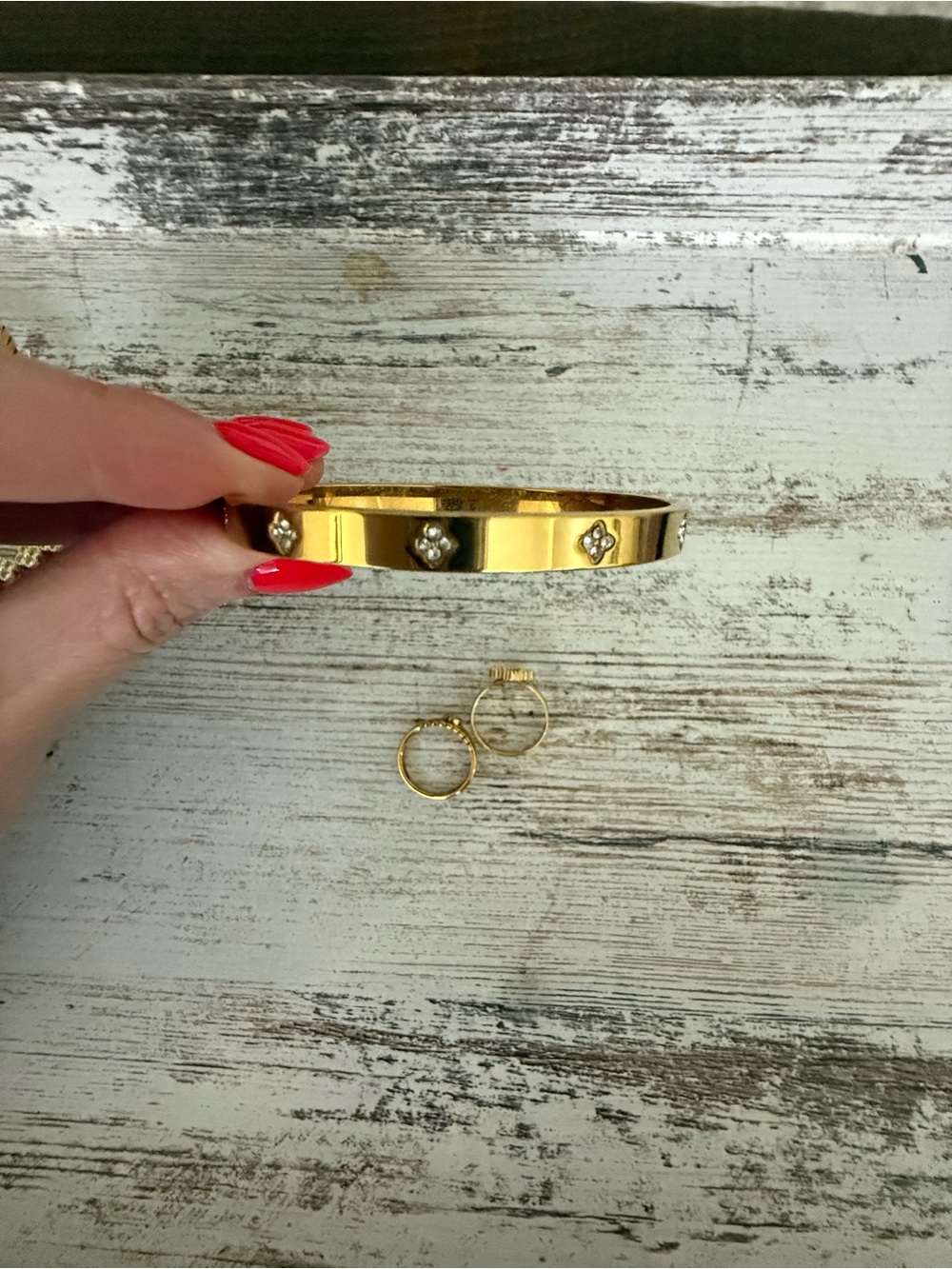 6 pcs Boutique Gold-Plated Jewelry Bundle - Picture 4 of 8